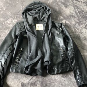 Black jacket very nice only use ones